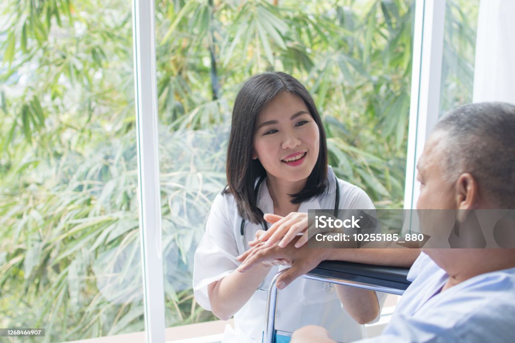 کاردرمانی با طراحی تمرین اختصاصی برای هر بیمار